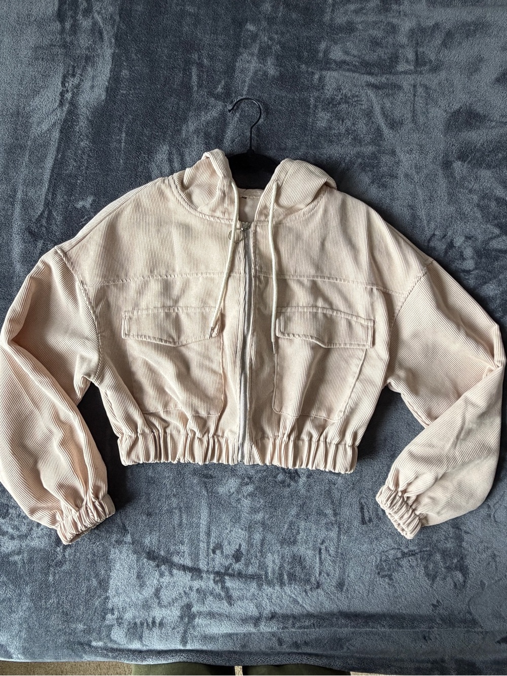 Cropped Hooded Zip Jacket in Light Beige